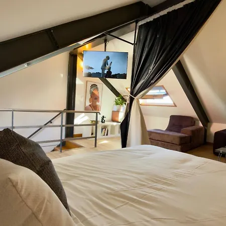 Bright Stylish Duplex With A Private Roof Terrace Lissabon