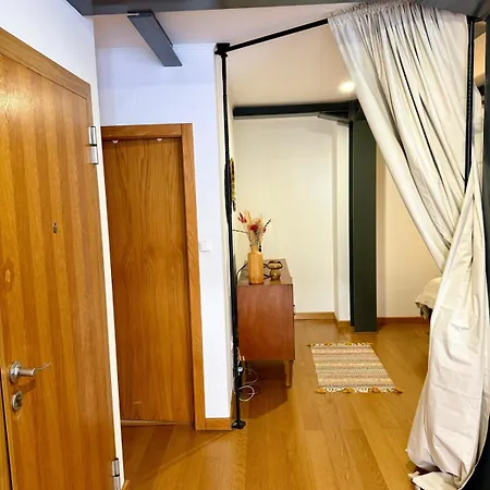 Appartement Bright Stylish Duplex With A Private Roof Terrace Lissabon